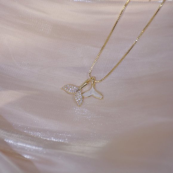 NEW 14K Gold Plated Diamond Mermaid Tail Necklace - Picture 7 of 9